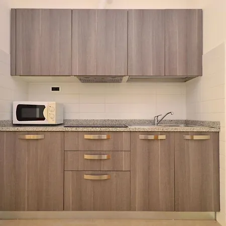 Beachside For Four Guests Apartment