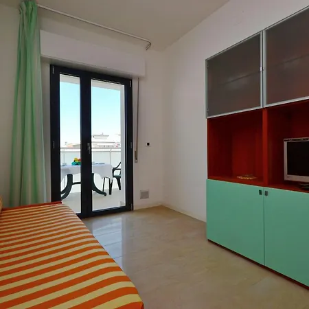 Beachside For Four Guests Апартаменты *