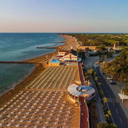 Beachside For Four Guests * Lignano Sabbiadoro